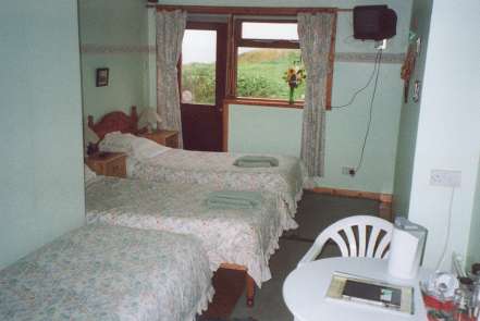 famrm.gif (62744 bytes)